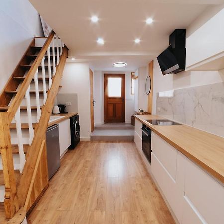 Perfect Family-Oriented And Renovated Townhouse In The Old Antibes Apartment Exterior photo