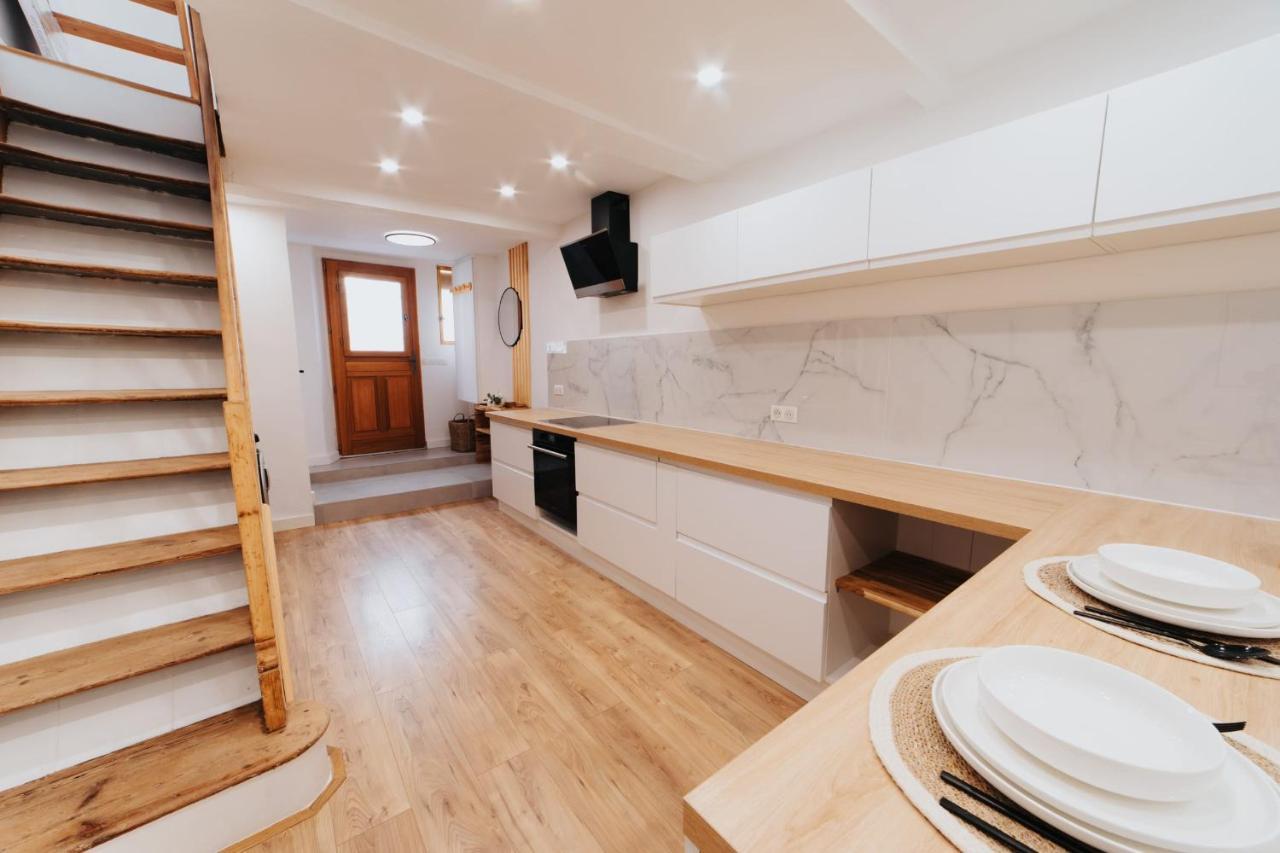 Perfect Family-Oriented And Renovated Townhouse In The Old Antibes Apartment Exterior photo