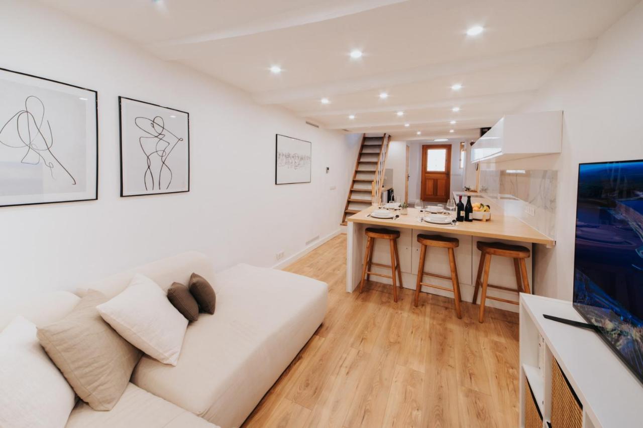 Perfect Family-Oriented And Renovated Townhouse In The Old Antibes Apartment Exterior photo