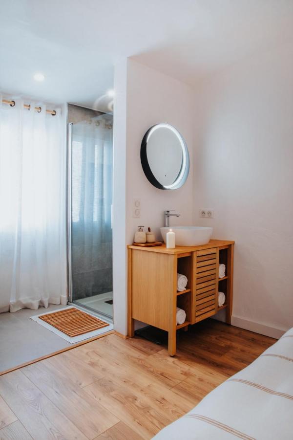 Perfect Family-Oriented And Renovated Townhouse In The Old Antibes Apartment Exterior photo