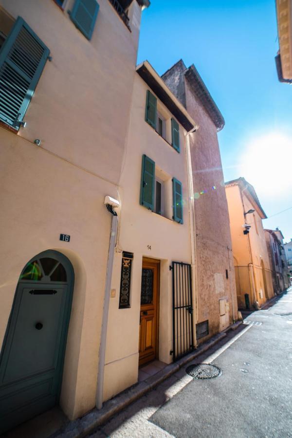 Perfect Family-Oriented And Renovated Townhouse In The Old Antibes Apartment Exterior photo